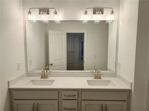Bath - 30 Everly Way, Bethlehem, GA 30620 photo 4 of 7