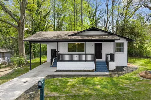 44 Bell St, Toccoa, GA 30577