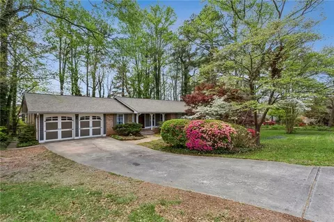2510 Monterey Dr NE, Marietta, GA 30068