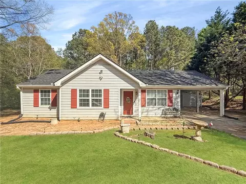 211 Brooks Ln, Winder, GA 30680