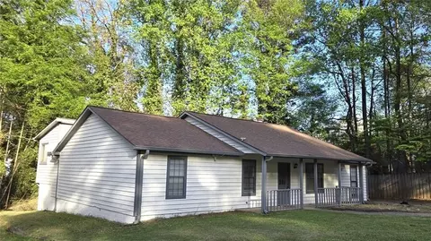 2667 Camelot Ct, Duluth, GA 30096