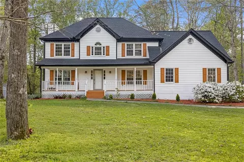 860 Winnbrook Dr, Dacula, GA 30019