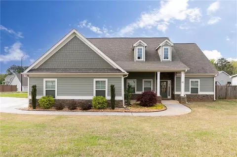 56 Unicoi Dr, Dallas, GA 30132