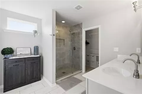 Bath - 416 Timberleaf Rd, Canton, GA 30115 photo 3 of 4