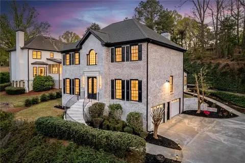835 Kings Arms Way, Johns Creek, GA 30022