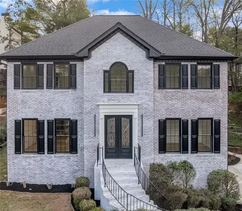 835 Kings Arms Way, Johns Creek, GA 30022