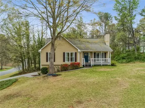 18 W Ridge Dr SE, Cartersville, GA 30121