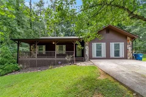 4097 Stacy Ln, Snellville, GA 30039