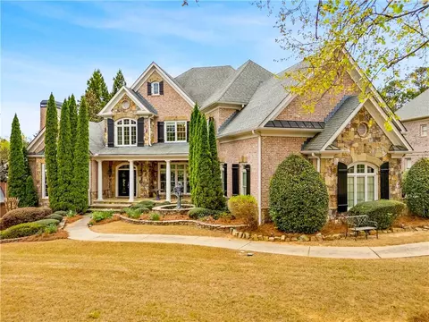 Exterior - 8960 Merion Dr, Duluth, GA 30097 photo 10 of 12