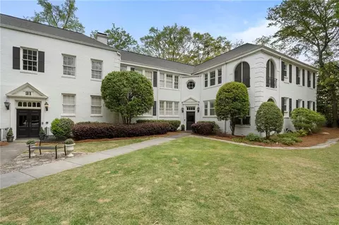 21 Peachtree Memorial Dr NW #4, Atlanta, GA 30309