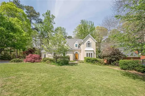 13070 Magnolia Crescent Dr, Roswell, GA 30075