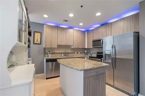 855 Peachtree St NE #3207, Atlanta, GA 30308