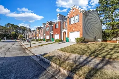 1246 Adcox Sq, Stone Mountain, GA 30088
