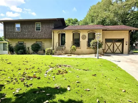 1244 Hickory Wood Dr NE, Woodstock, GA 30188