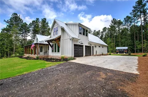 Exterior - 349 Morgan Rd, Temple, GA 30179 photo 4 of 17