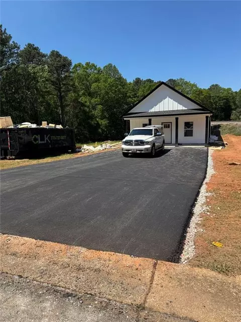 29 Laurel Ln, Carrollton, GA 30116