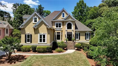 3990 Falls Ridge Dr, Johns Creek, GA 30022