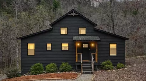 496 Meadow Ln, Talking Rock, GA 30175