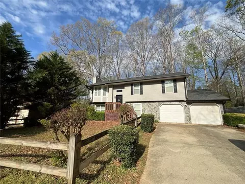 1915 Matthew Way, Lithonia, GA 30058