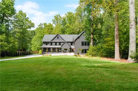 5666 Long Island Dr NW, Atlanta, GA 30327
