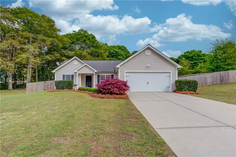 255 Turnberry Ln, Winder, GA 30680