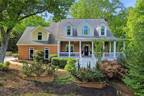 2936 Summitop Rd NE, Marietta, GA 30066