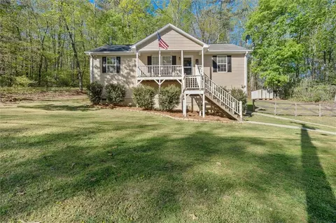 305 Centerpoint Rd, Bremen, GA 30110