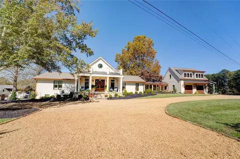 419 Parker Rd, Mcdonough, GA 30252