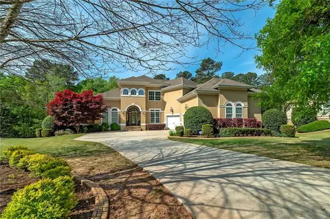 1307 Kinsale Ct, Locust Grove, GA 30248