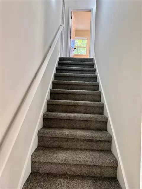 Entry Way - 1127 Meadowview Dr, Jackson, GA 30233 photo 1 of 2