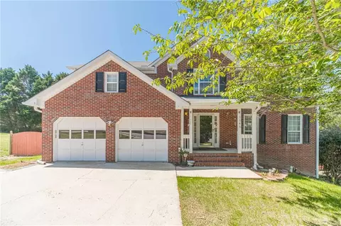 1545 Summit Pond Cir, Loganville, GA 30052