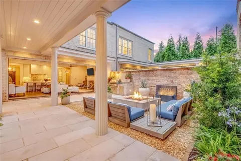 102 Grand Cres, Alpharetta, GA 30009