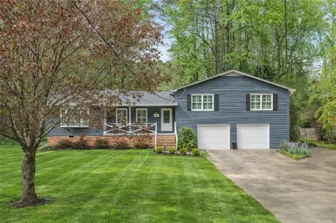 3851 Meadow Ln, Marietta, GA 30062