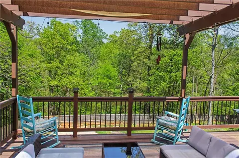 Exterior - 22 Farmbrook Dr SW, Cartersville, GA 30120 photo 5 of 10