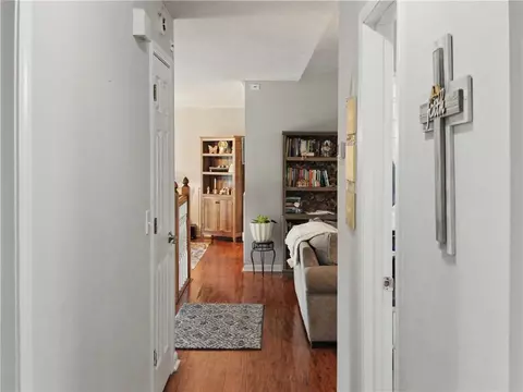 Entry Way - 22 Farmbrook Dr SW, Cartersville, GA 30120 photo 2 of 3