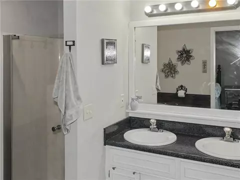Bath - 22 Farmbrook Dr SW, Cartersville, GA 30120 photo 2 of 4