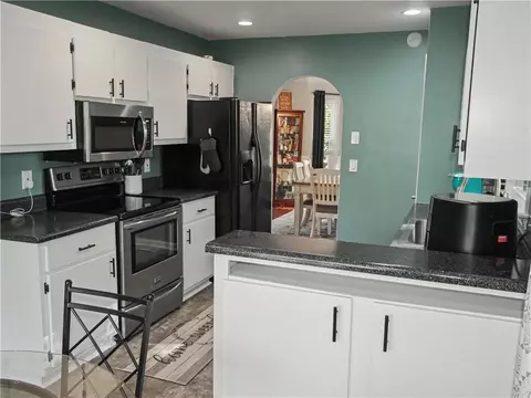 Kitchen - 22 Farmbrook Dr SW, Cartersville, GA 30120 photo 2 of 4
