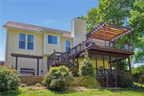Exterior - 22 Farmbrook Dr SW, Cartersville, GA 30120 photo 8 of 10