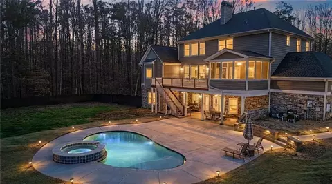 205 Timber Wolf Trl, Cumming, GA 30028