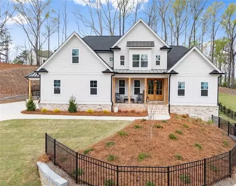 7055 Sanctuary Dr, Jefferson, GA 30549