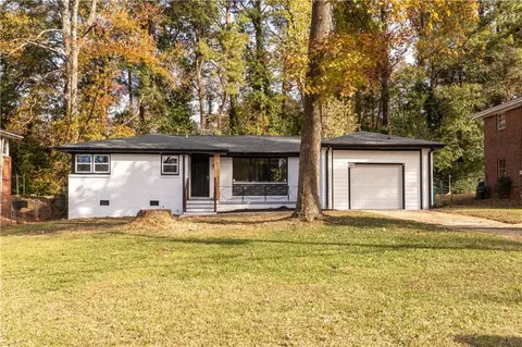 2282 Belmont Dr, Decatur, GA 30032