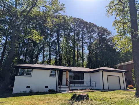 2282 Belmont Dr, Decatur, GA 30032