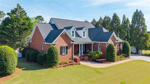 203 Laurel Creek Rd SE, Calhoun, GA 30701