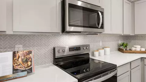 Kitchen - 412 Reflection Dr, Stockbridge, GA 30281 photo 6 of 9