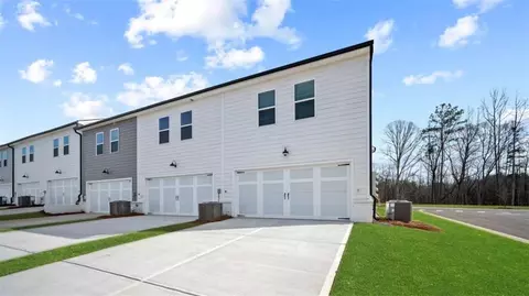 Exterior - 412 Reflection Dr, Stockbridge, GA 30281 photo 3 of 3