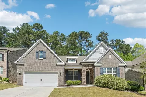 330 La Perla Dr, Sugar Hill, GA 30518