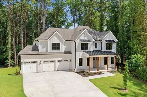 1992 Highgrove Ct, Atlanta, GA 30345