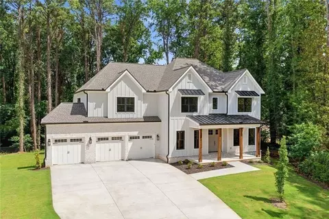 1992 Highgrove Ct, Atlanta, GA 30345