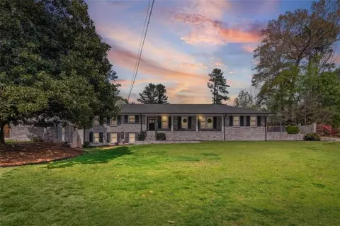 2808 Beverly Hills Dr, Marietta, GA 30068