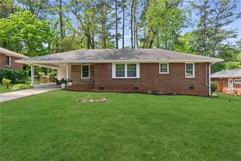 1979 Creekside Ct, Decatur, GA 30032